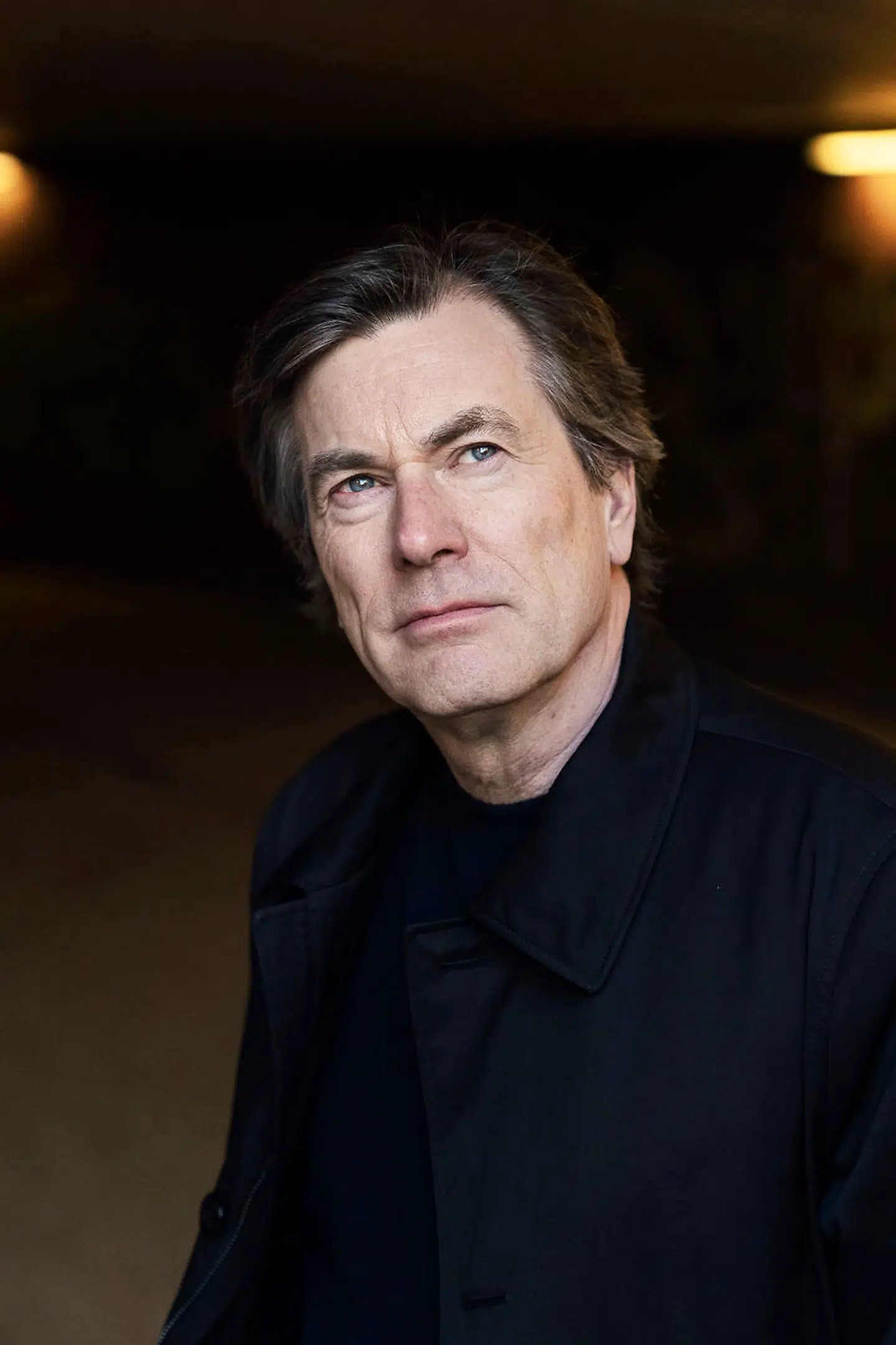 »Som ung mand så mødte man jo altid nogle piger hver fredag aften, men man tænker jo også over, om der er mere i det. Man tænker jo også over om man nogensinde møder »Hende«.«