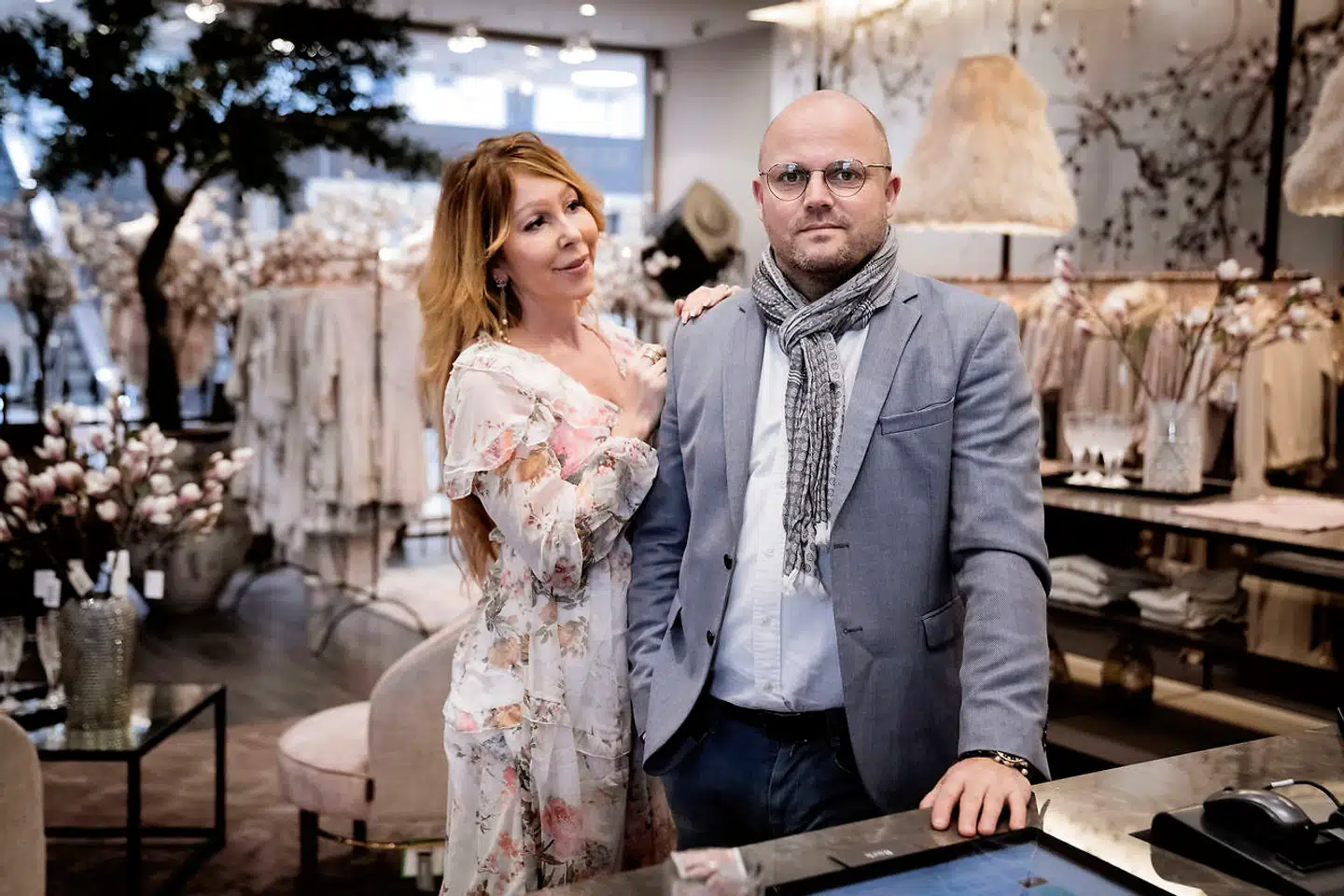 Jonas og Tina Buch har haft Buch Copenhagen siden 2009. De seneste fire år har de haft webshoppen. Det er den, der har reddet dem gennem coronanedlukningen: »Et kort øjeblik tænkte jeg, at vi ikke behøvede fysiske butikker, når det gik så godt,« siger Jonas Buch.