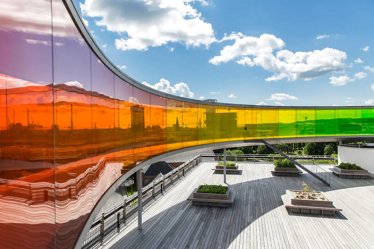 »Et skattefradrag vil ikke skabe mere aktivitet i kulturlivet. Det vil bare betyde, at fællesskabet skal være med til at finansiere en rabat til dem, der bruger kulturlivet mest,« siger Kasper Sand Kjær (S). Billedet er fra kunstmuseet ARoS i Aarhus.