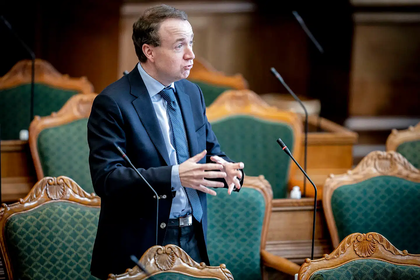 »Det er nok den mest alvorlige sag, jeg nogensinde har oplevet i de år, jeg har siddet i Udenrigspolitisk Nævn. Den er deroppe. Jeg kan ikke komme i tanke om nogen sag, der er mere alvorlig,« siger Venstres udenrigsordfører, Michael Aastrup Jensen, i kølvandet på en historie i Ekstra Bladet.
