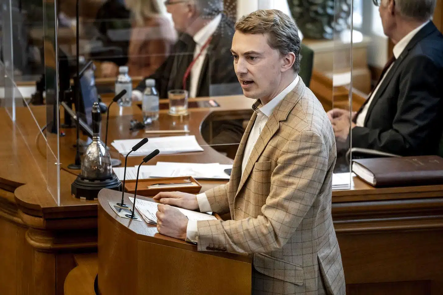 »Dahls og Messerschmidts kronik fremstår som et slet skjult angreb på den forskningsfrihed, de foregiver at ville beskytte. Kronikken skriver sig ind i en bekymrende række af eksempler, hvor det politiske system ikke formår at holde den nødvendige afstand, når forskere behandler politisk ømtålelige emner,« skriver Mikkel Willum Johansen.