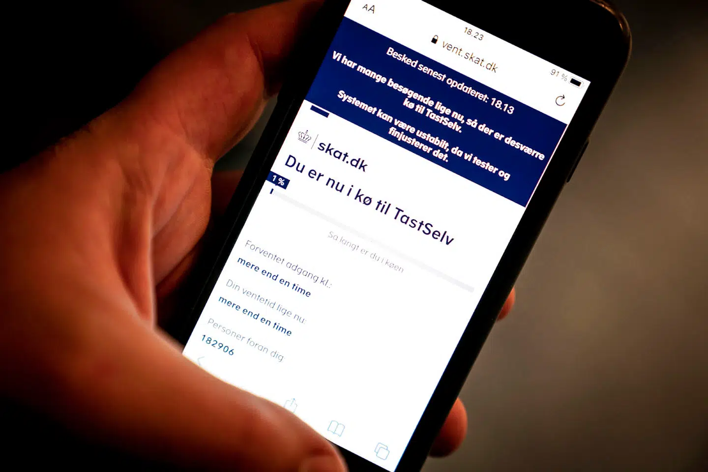 Fredag var der timelange køer til at komme ind på Skattestyrelsens hjemmeside, da der blev åbnet for, at danskerne kunne tjekke deres årsopgørelse for 2020. Søndag er der blot et par minutters ventetid.