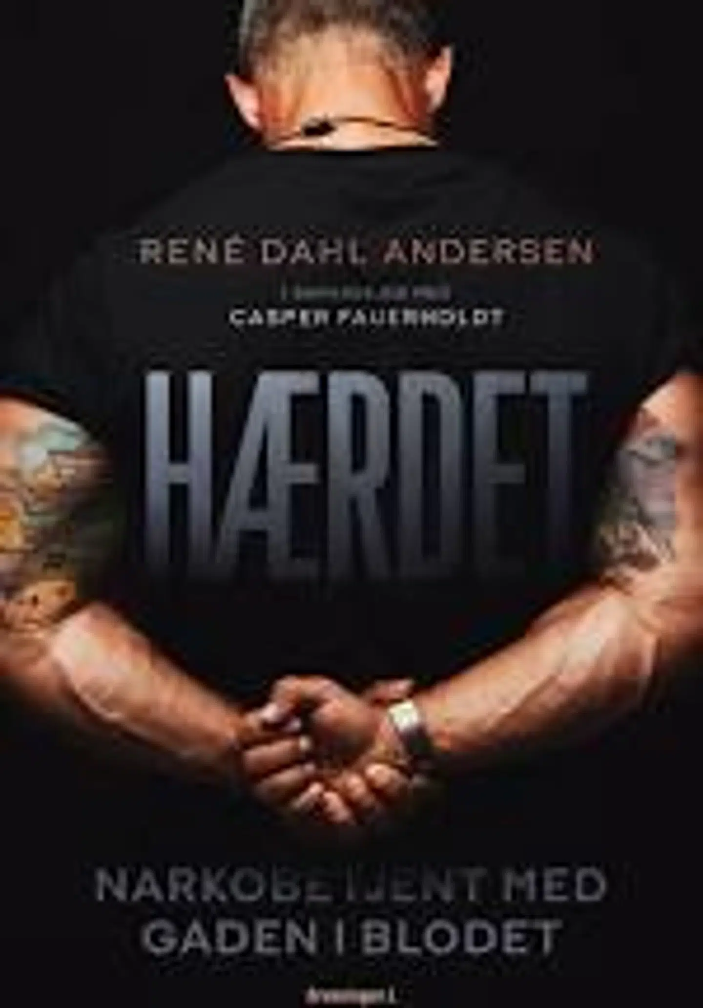 Omslag af bogen »Hærdet«.