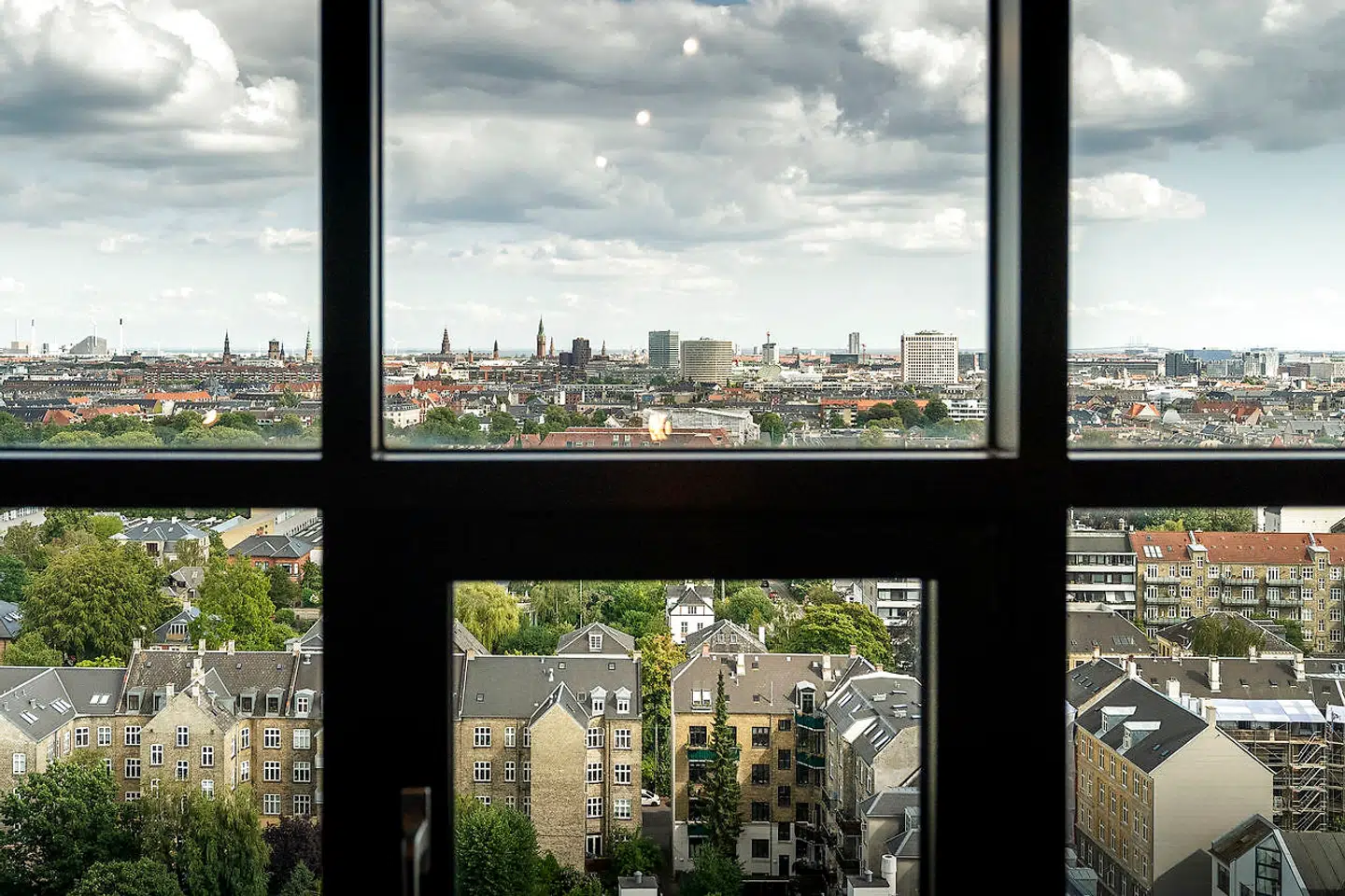 Det er ikke nemt at drive hotel i København i øjeblikket, peger ny rundspørge på. Her er udsigten fra et tilfældigt udvalgt københavnerhotel.