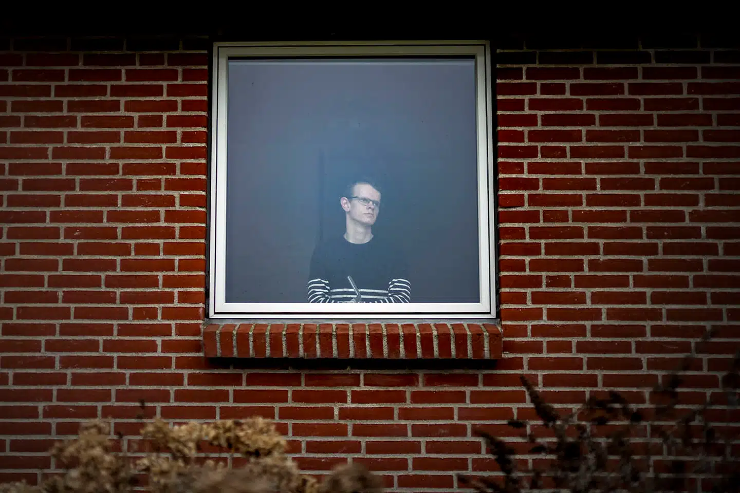 23-årige Mads Dam Kristiansen har savnet at snakke med sine venner. »Jeg har gang på gang prøvet at fjerne ensomheden fra mine tanker, men det har været svært,« fortæller han.