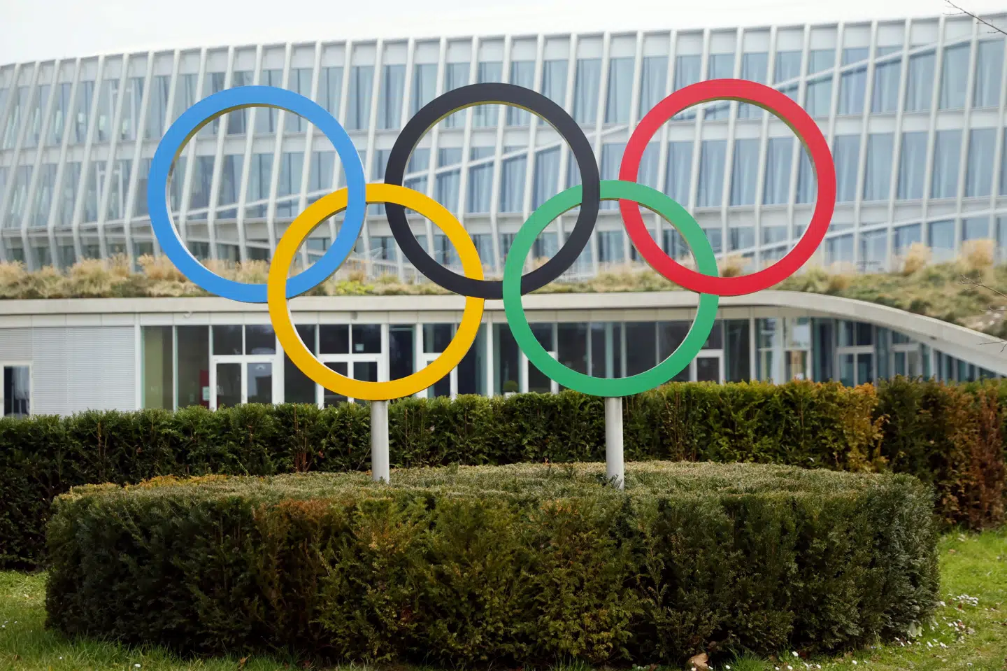 OL i Tokyo til sommer kommer nok til at blive afholdt uden udenlandske tilskuere, og atleter kan heller ikke regne med at tage familien med til legene. Denis Balibouse/Reuters