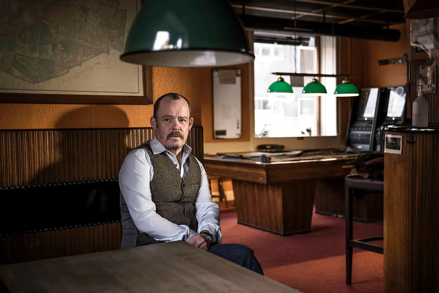 Mads Lauridsen, ejer af Café Domhuset på Frederiksberg, er en af de erhvervsdrivende, der ikke kunne betale sin moms 1. marts.