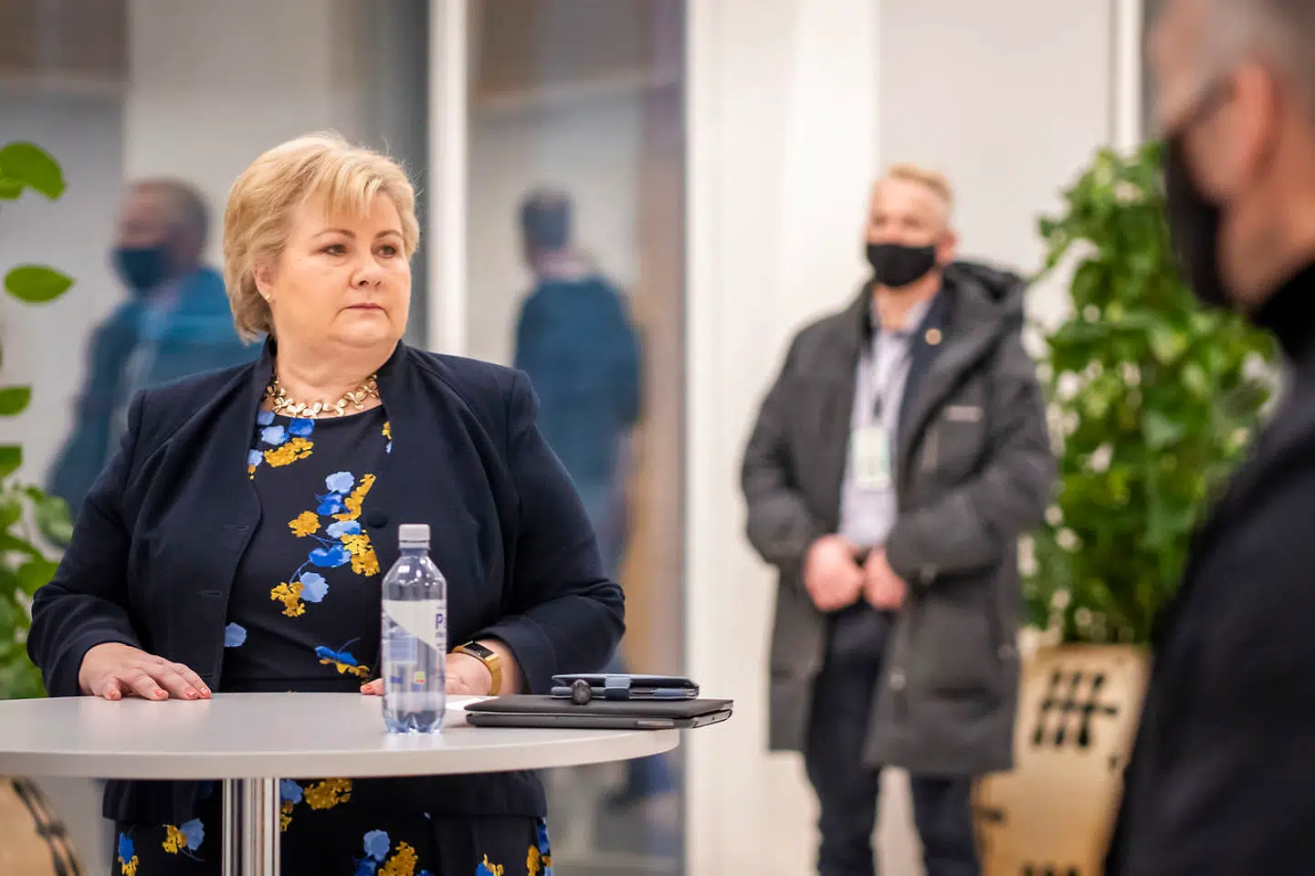 Statsminister Erna Solberg holder tale om coronapandemien i Norge.
