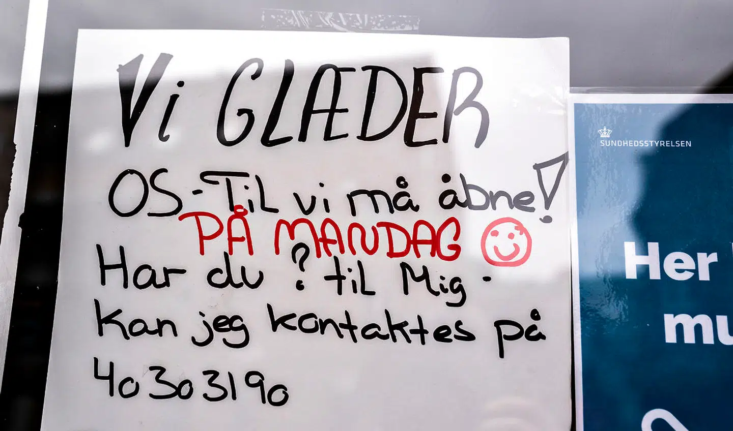 Det skabte naturligt nok glæde i mange mindre butikker, da de fik lov til åbne 1. marts. Dermed skulle 37.000 danskere kunne komme i job, lød det fra regeringen. Men finansminister Nicolai Wammen (S) bliver nu anklaget for at oversælge regeringens økonomiske politik, fordi den ikke regner på, hvad nedlukningen koster.