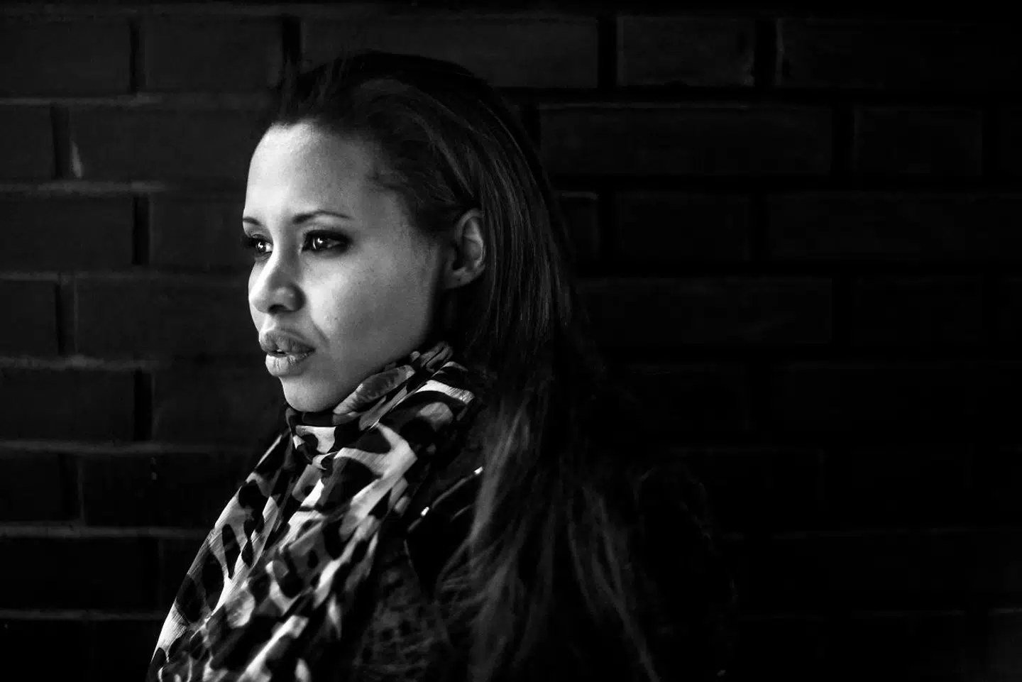 Forfatter Sofie Jama er glad for det #metoo har gjort for kvindebevægelsen. Men hun synes samtidig, den byder på foruroligende tendenser.