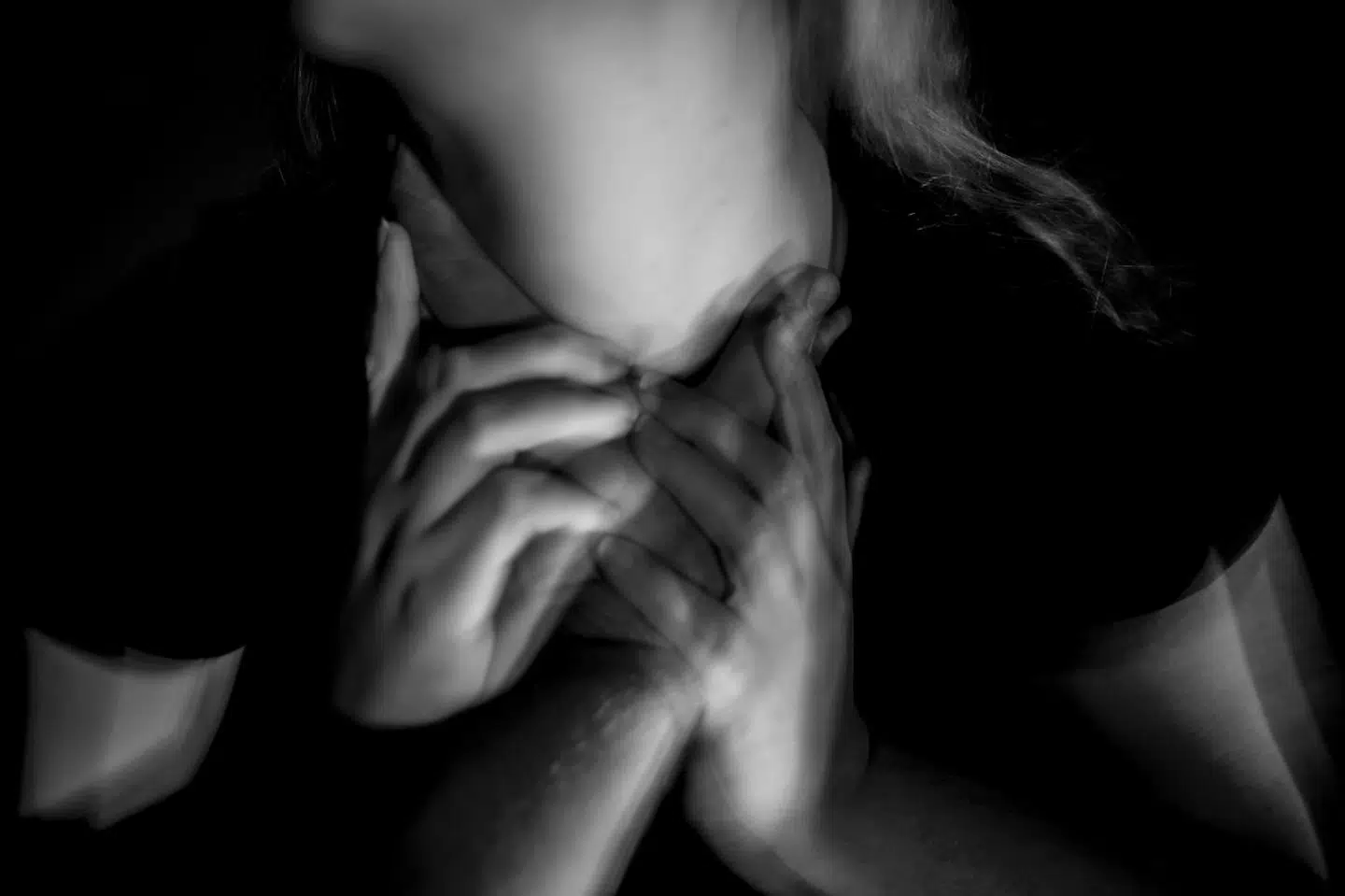 »Der er brug for en national handlingsplan til bekæmpelse af vold mod kvinder. Mænds ansvar for vold skal tydeliggøres samt formålet med volden,« skriver Anja Radeka og Astrid Lyng Hjuler.