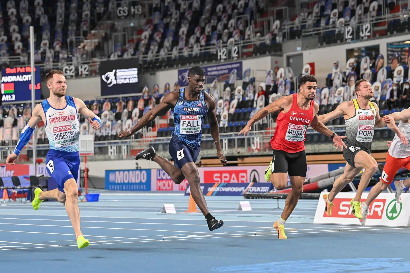 Kojo Musah (i midten) kom op imod overmagten i EM-finalen på 60 meter. Billedet her er fra semifinalen. Andrej Isakovic/Ritzau Scanpix