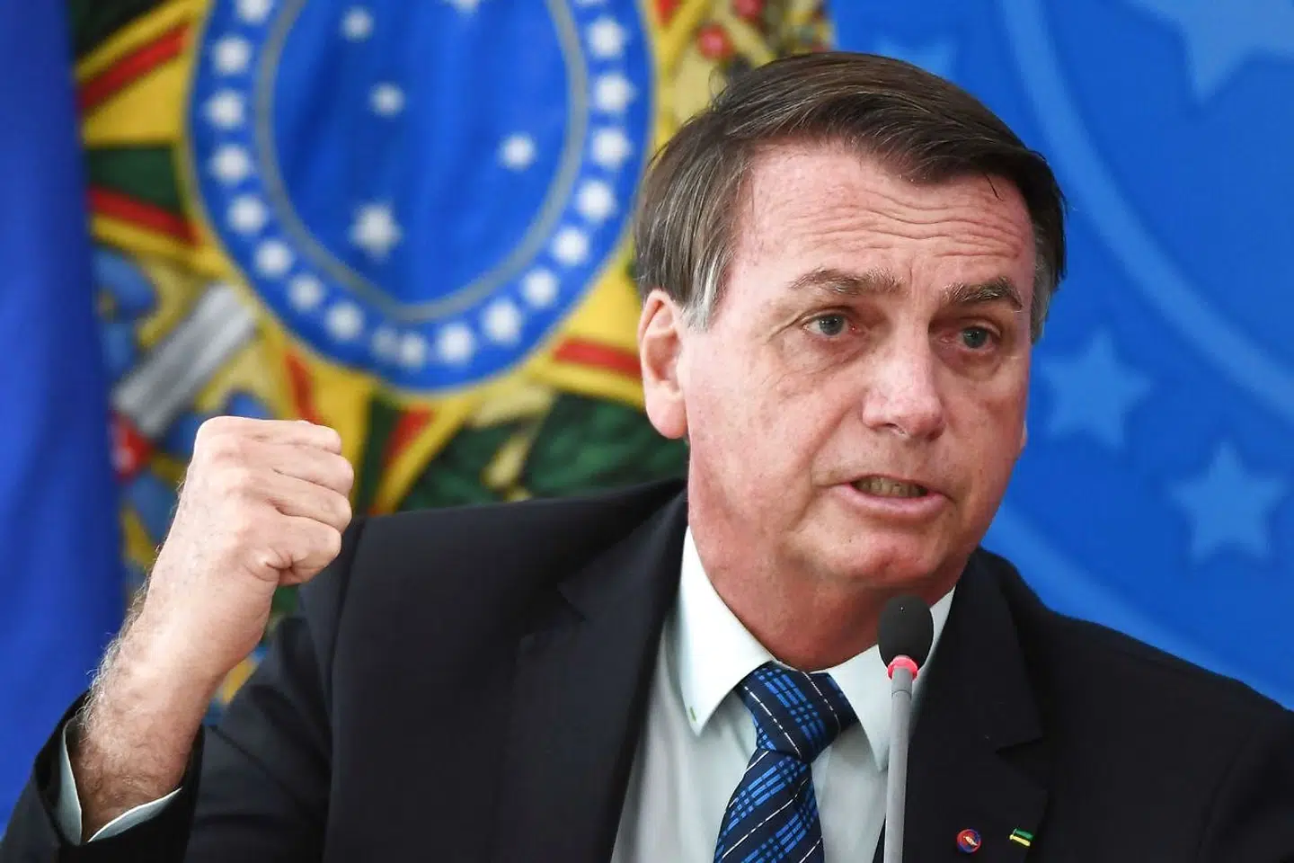 Præsident Jair Bolsonaro er blevet kritiseret for sin håndtering af coronakrisen. Både nationalt og internationalt, men præsidenten bevarer sin skeptiske kurs over for både vacciner og mundbind.