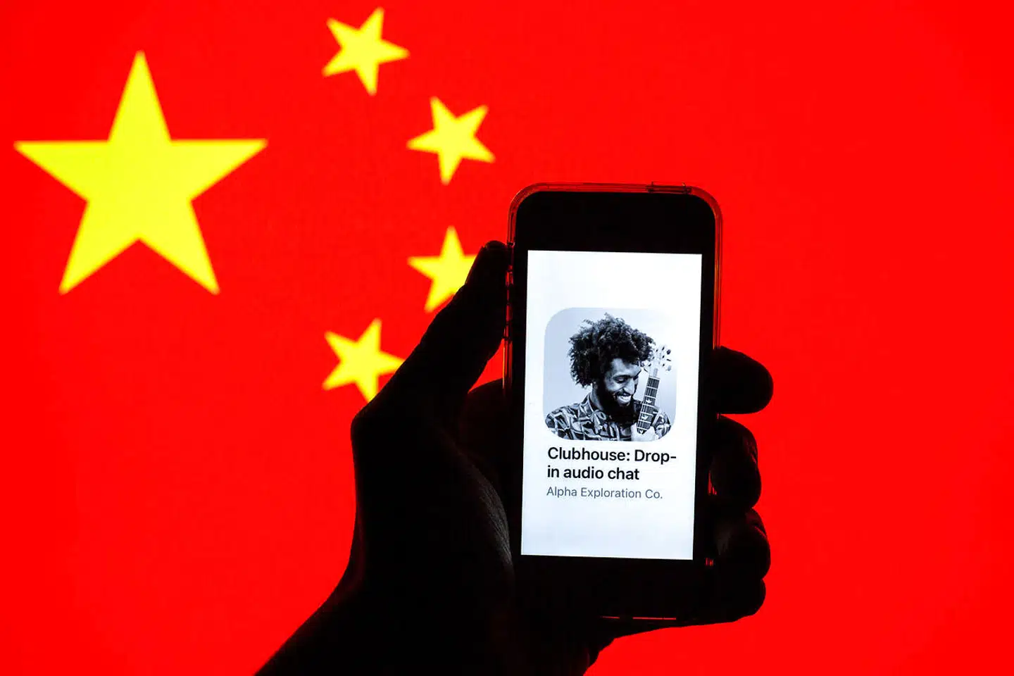 Fremgangsmåden på Clubhouse på kant med lovgivningen, mener GDPR-formidler Thorleif Gotved. Han er især bekymret over den manglende gennemsigtighed og Clubhouses lemfældige omgang med brugernes data.