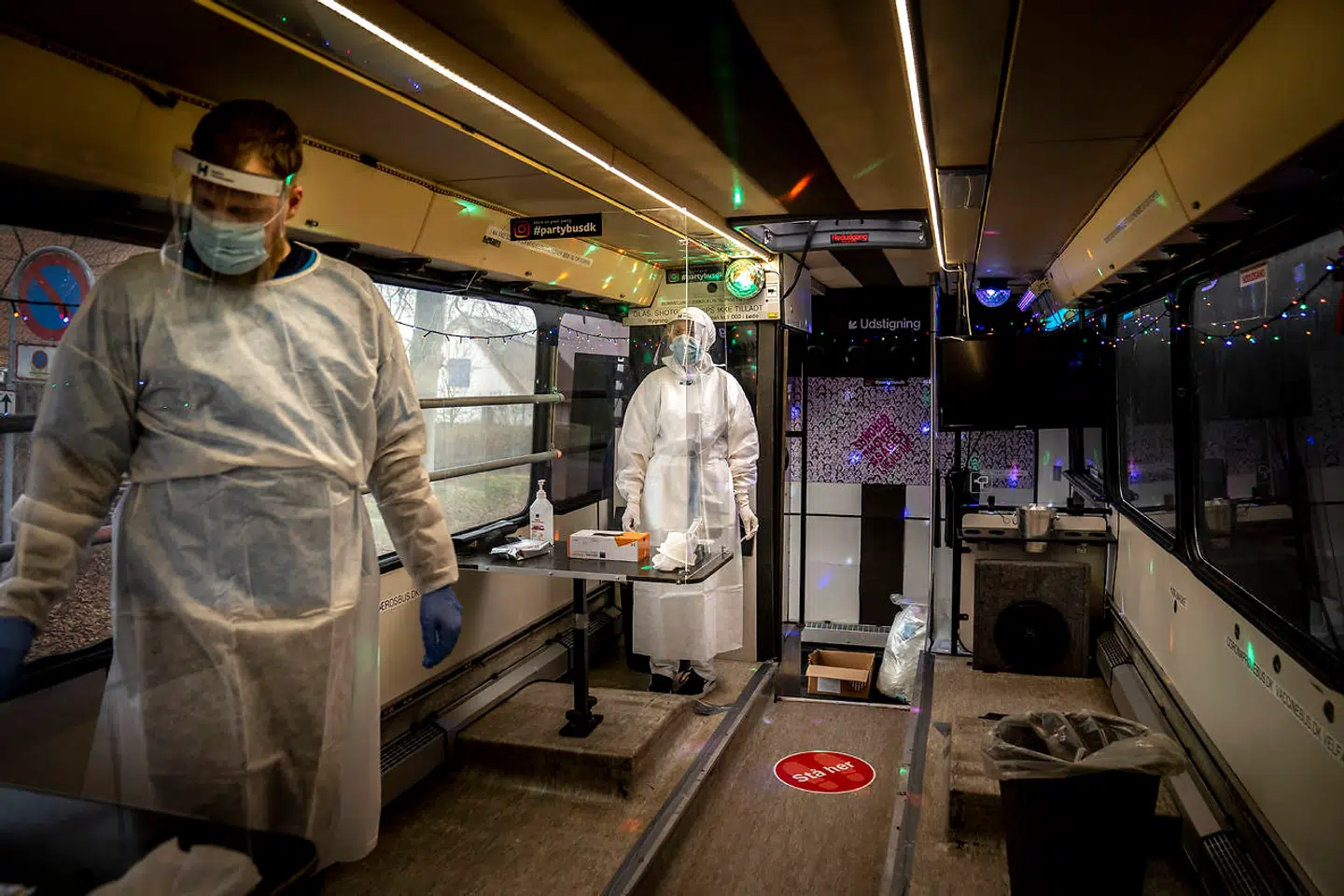Lige nu benyttes partybusser til at teste Vestegnens borgere for corona.