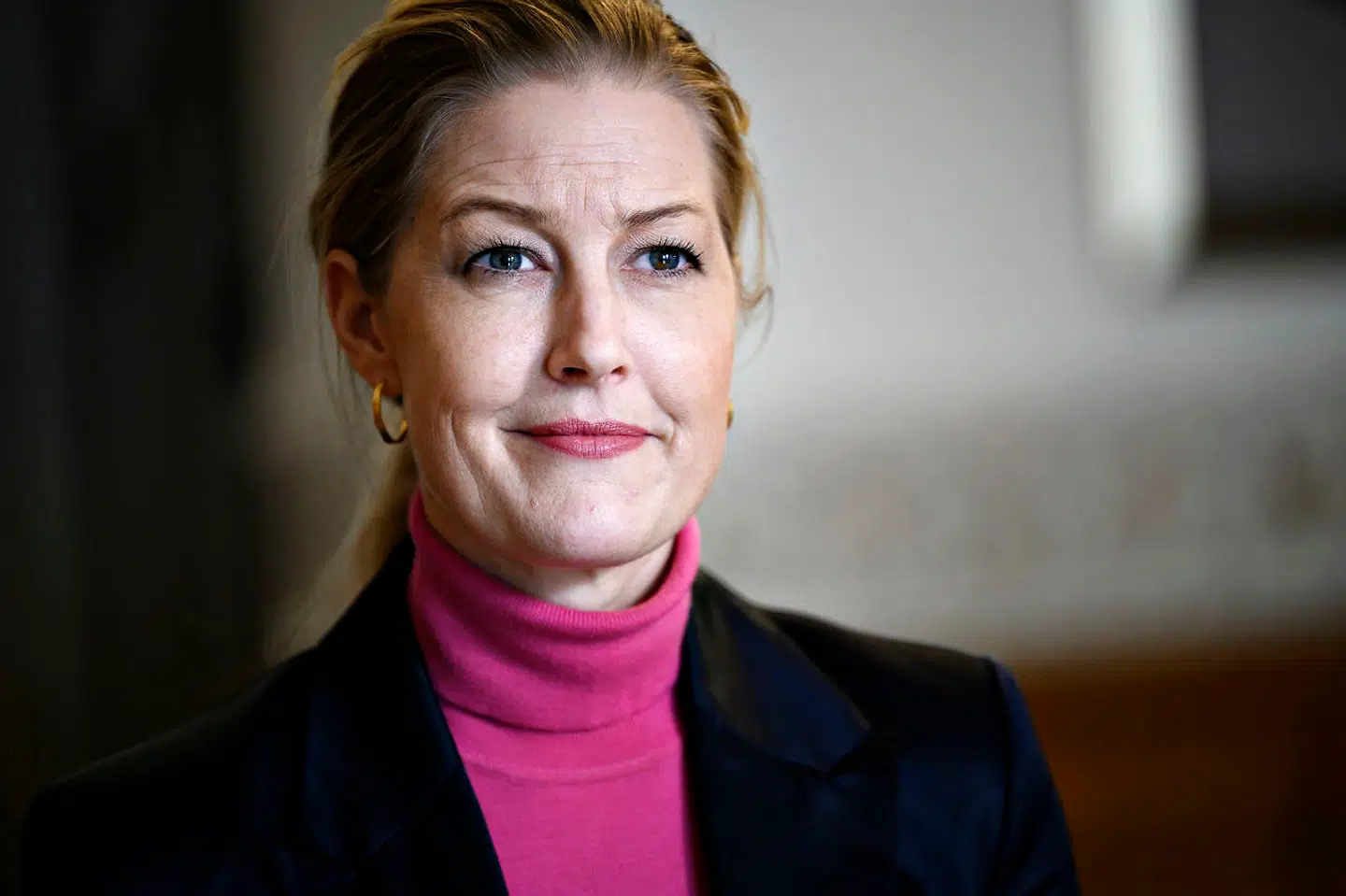 »Det er virkelig alvorlig læsning,« siger De Radikales leder, Sofie Carsten Nielsen, om en ny undersøgelse af omfanget af sexisme og krænkelser i hendes parti. Men hun vil ikke stille op til ét eneste stort nyhedsmedie og give et interview om rapporten.