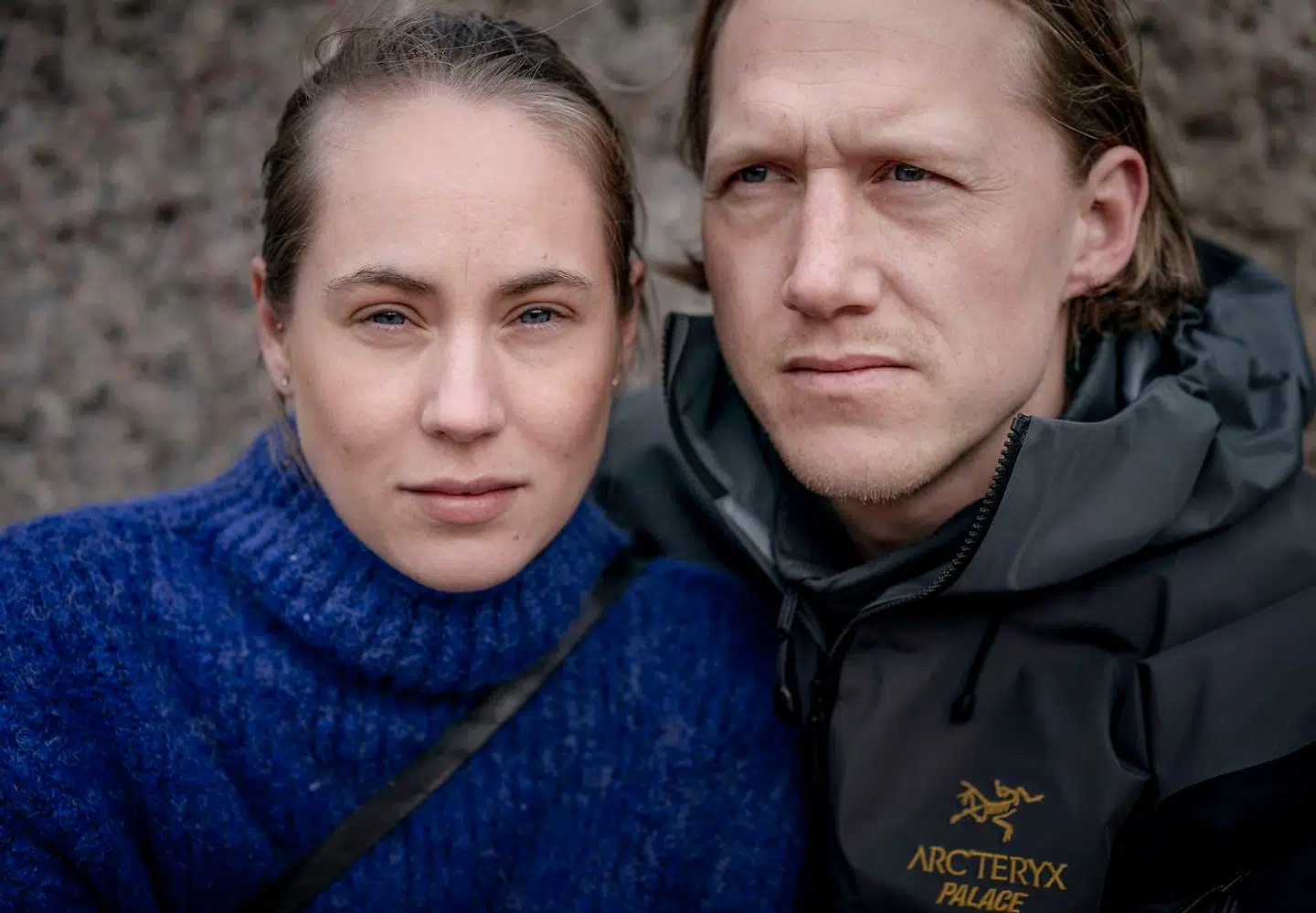 Louise Holm Jacobsen og Daniel Hugo Sørensen mistede i november 2020 deres otte måneder gamle datter, Eira Rose. Dagene efter datterens død var det værste, de nogensinde har oplevet. Nu kæmper de for, at andre forældre får bedre hjælp, end de selv gjorde.