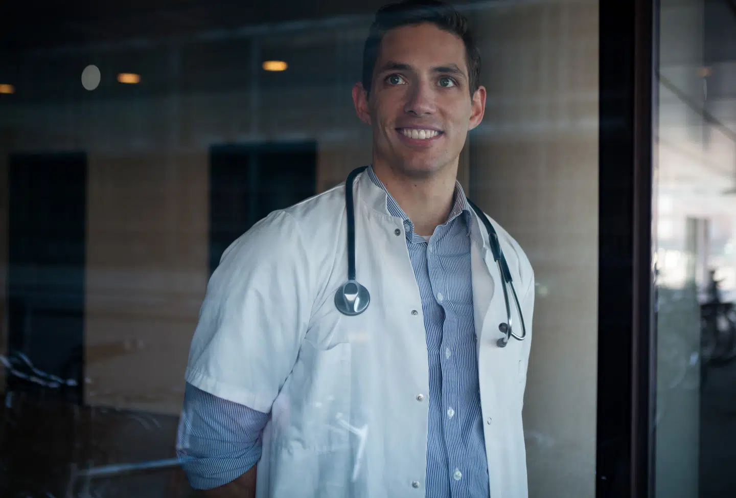 Jonas Nilsen er 34 år, læge og stifter af vaccinationsvirksomheden Practio. Foto: PR