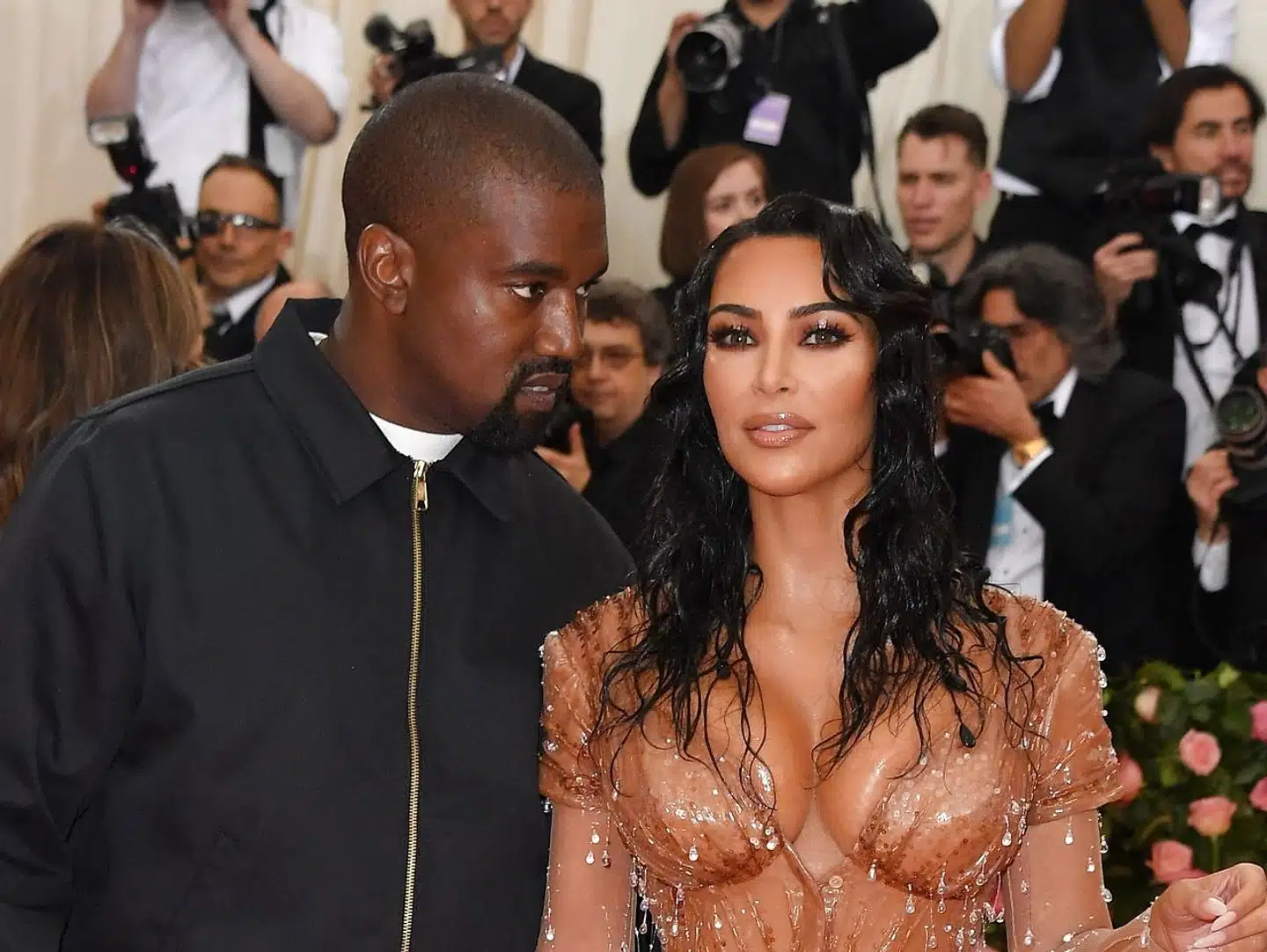 Kim Kardashian og Kanye West er med deres forhold blevet et af verdens stærkeste brands. Nu skal de skilles.