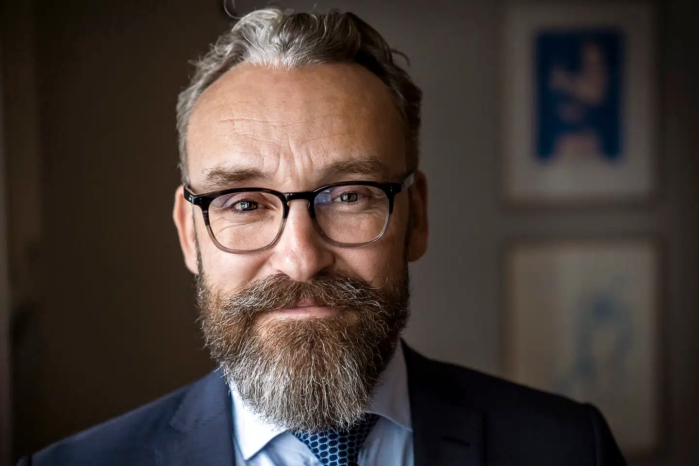 Ole Birk Olesen, medlem af Folketinget for Liberal Alliance, kritiserer Mette Frederiksen for »skuespil« i forbindelse med mere genåbning.