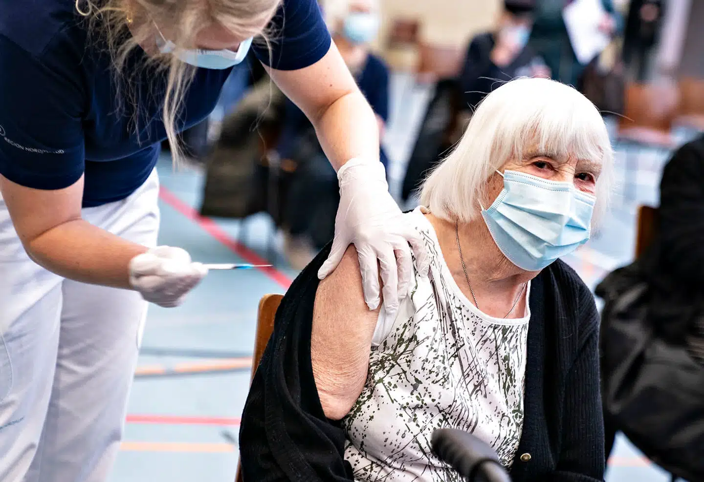 Vaccinationen med Moderna-vaccinen af 85+ borgere er i gang i Brønderslevhallen, torsdag den 4. februar 2021.