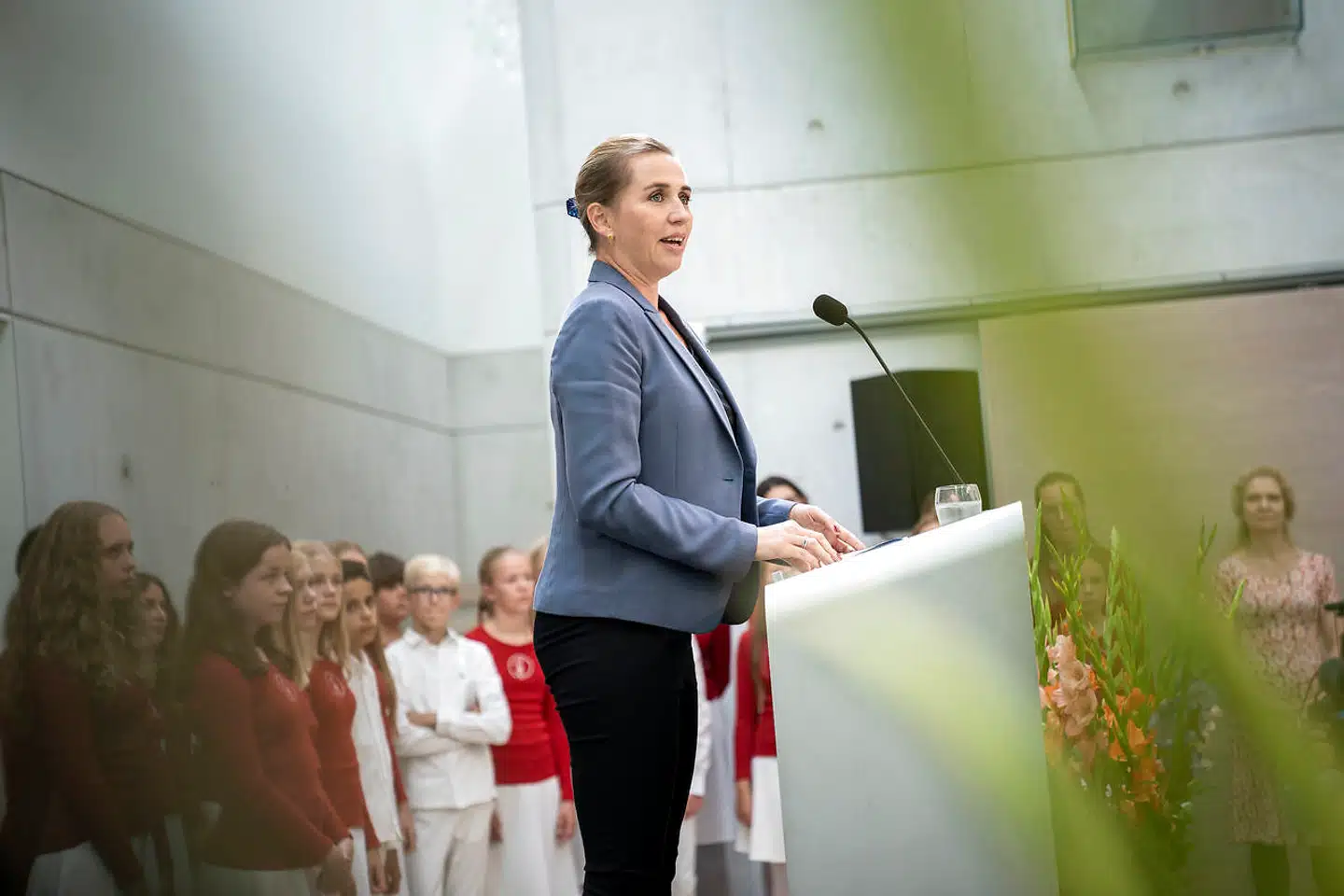 I 2019 gav statsminister Mette Frederiksen (S) en officiel undskyldning til de tidligere børnehjemsbørn, som blev udsat for misrøgt på blandt andet drengehjemmet Godhavn. Nu har 17 tidligere beboere på børnehjemmet indgået forlig med staten for misrøgt og modtager godtgørelse.