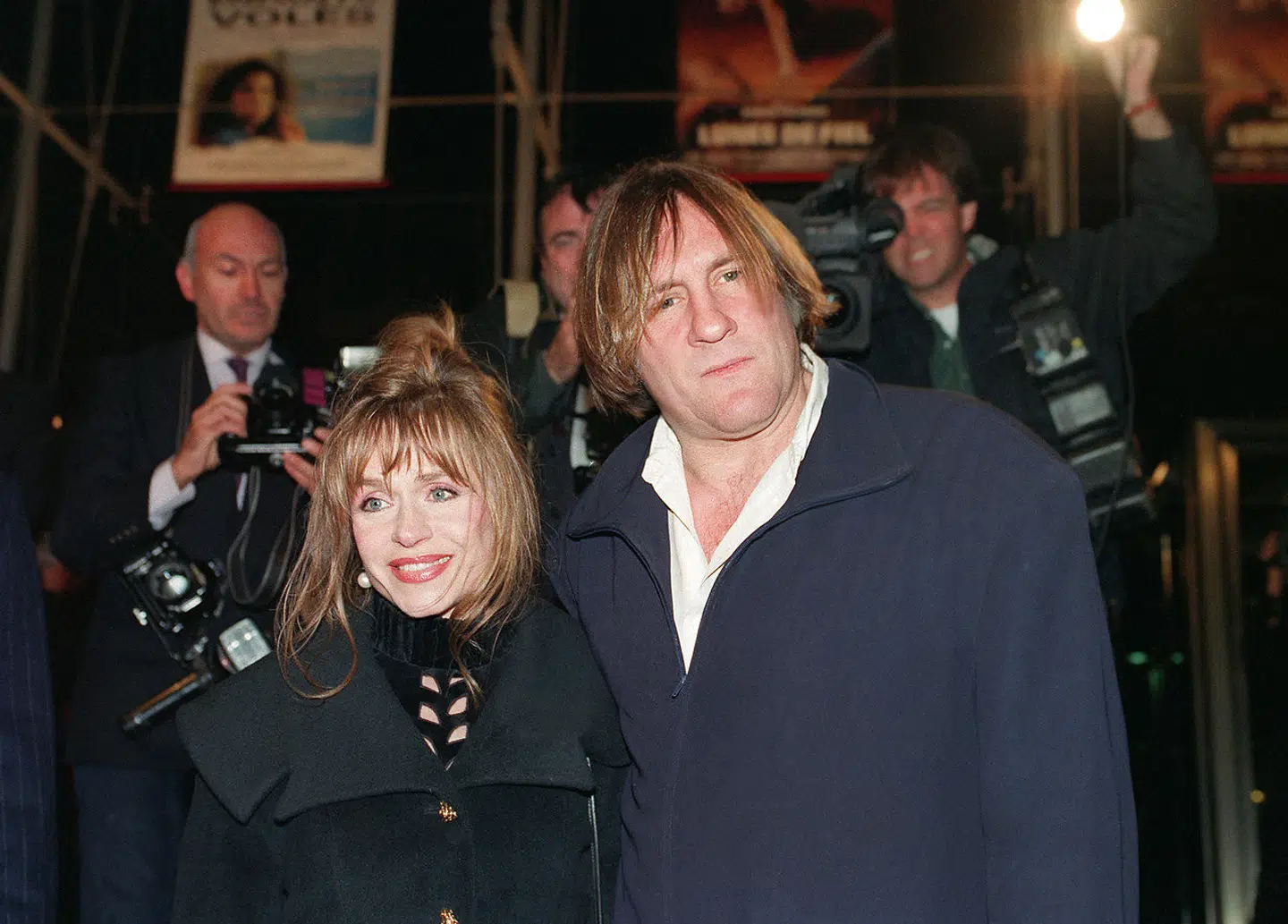 Modsat mange kolleger har Gérard Depardieu kun været gift en gang med kollegaen Élisabeth Guignot fra 1971 til 1996. Det har imidlertid ikke forhindret et stort gennemtræk af kvinder i hans liv.