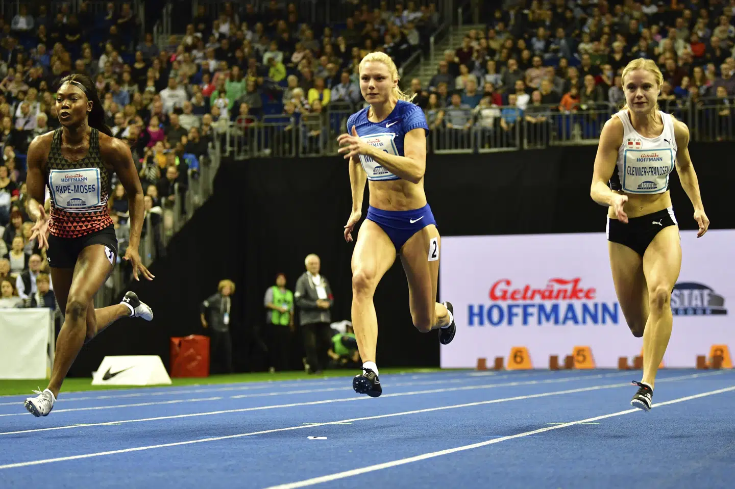 Astrid Glenner-Frandsen (til højre) slog i januar den danske rekord på 60 meter. (Arkivfoto) Soeren Stache/Ritzau Scanpix