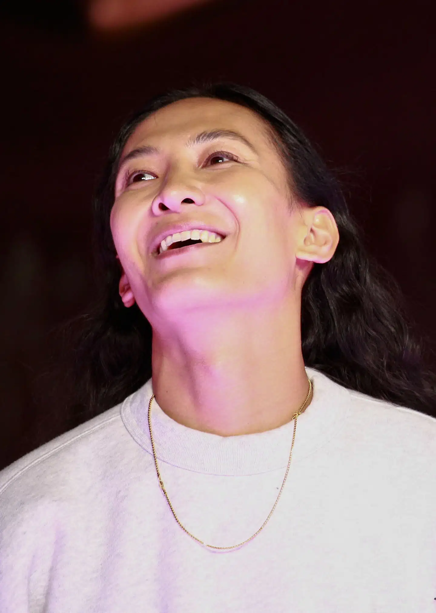 »Jeg har aldrig engageret mig i den beskrevne grusomme opførsel og ville aldrig opføre mig på den måde, der er blevet påstået,« lyder det fra Alexander Wang selv.