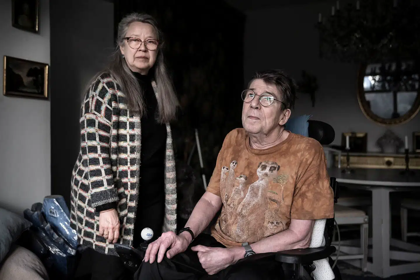 Ludvig Wedell-Wedellsborg har sklerose og skulle mandag i sidste uge vaccineres for første gang imod coronavirus. Men netop denne dag, hvor rekordmange blev vaccineret, oplevede vaccinationscentret i Øksnehallen store udfordringer.