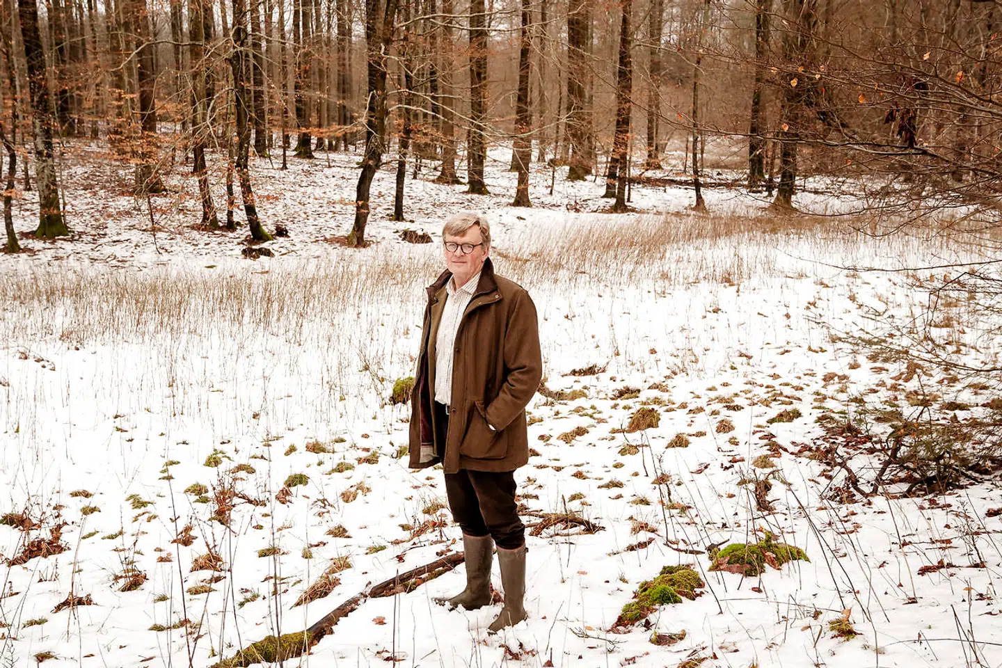 Godsforvalter Jens Risom er ligesom dyrene i den private skov ved Gisselfeld Kloster overvældet af de mange besøgende, der ikke kender reglerne for adfærd i private skove.