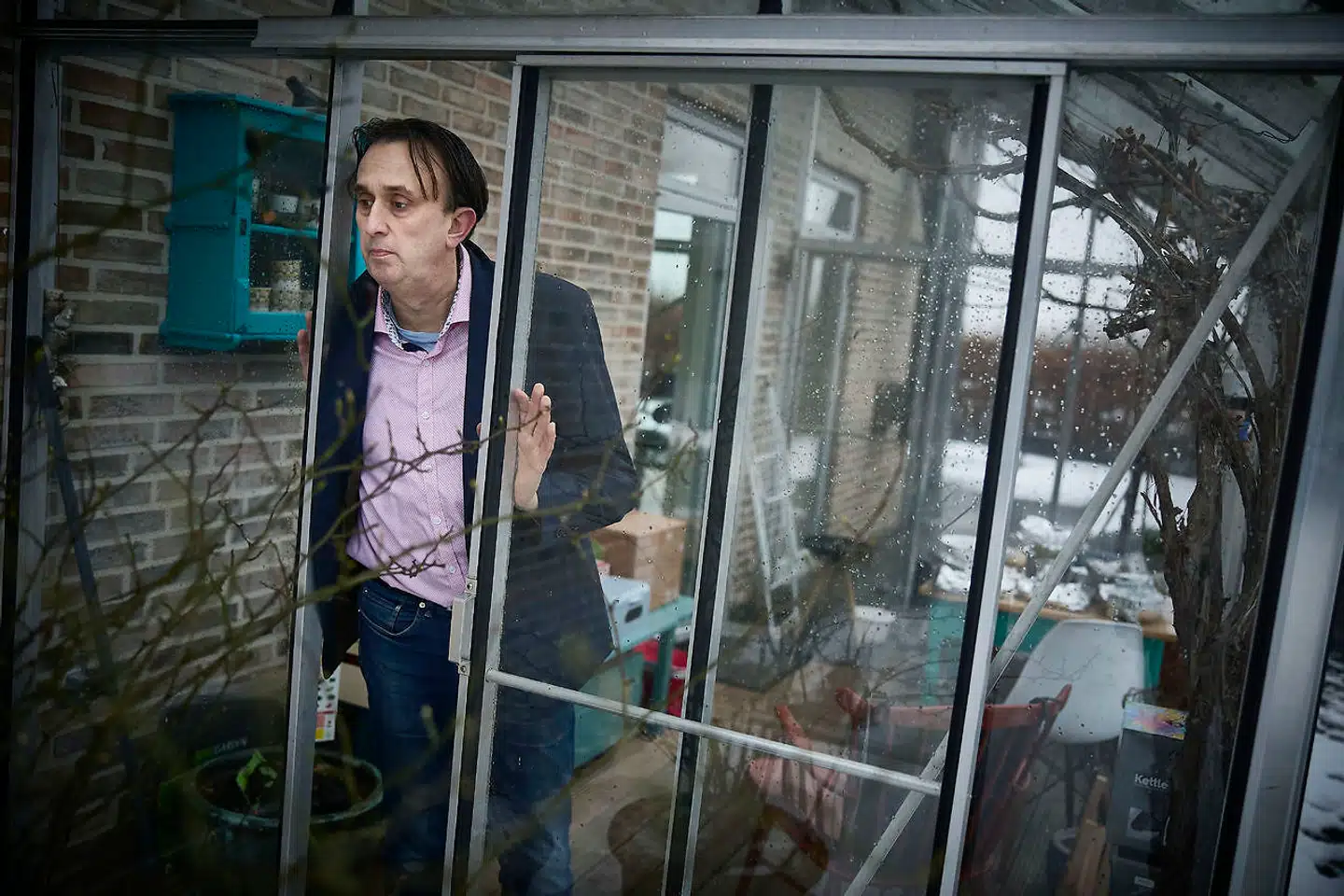 Claus Lassen undrer sig over, at patienter med samme sygdom vaccineres på forskellige tidspunkter, fordi de bor forskellige steder i landet.
