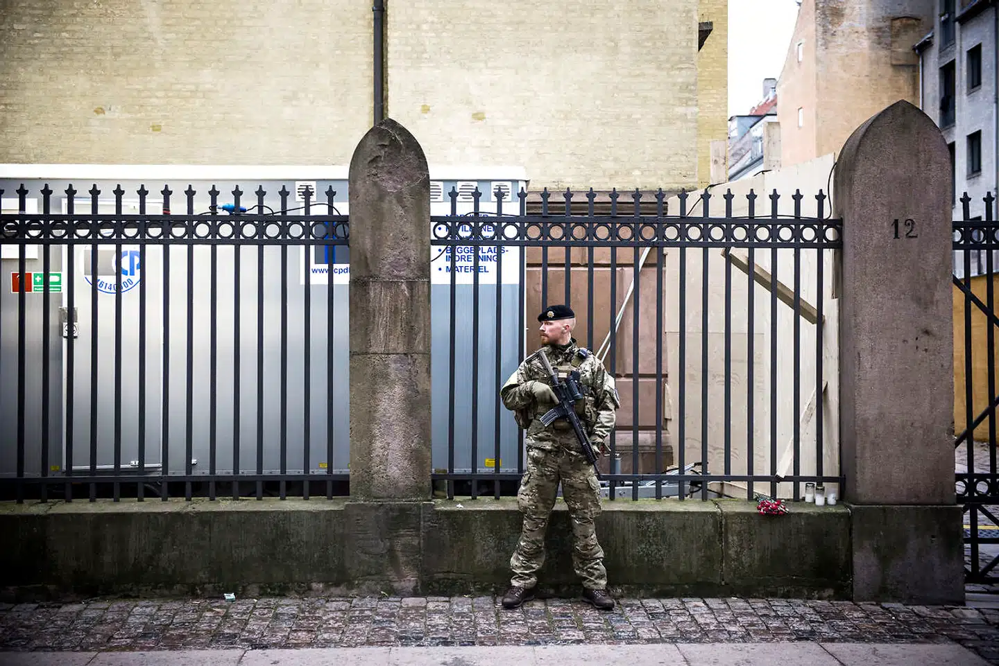 Efter terrorangrebet på synagogen i Krystalgade i februar 2015 har Københavns Politi øget bevogtningen af en række bygninger og samlingssteder for jøder. Arkivfoto: Sofie Mathiassen