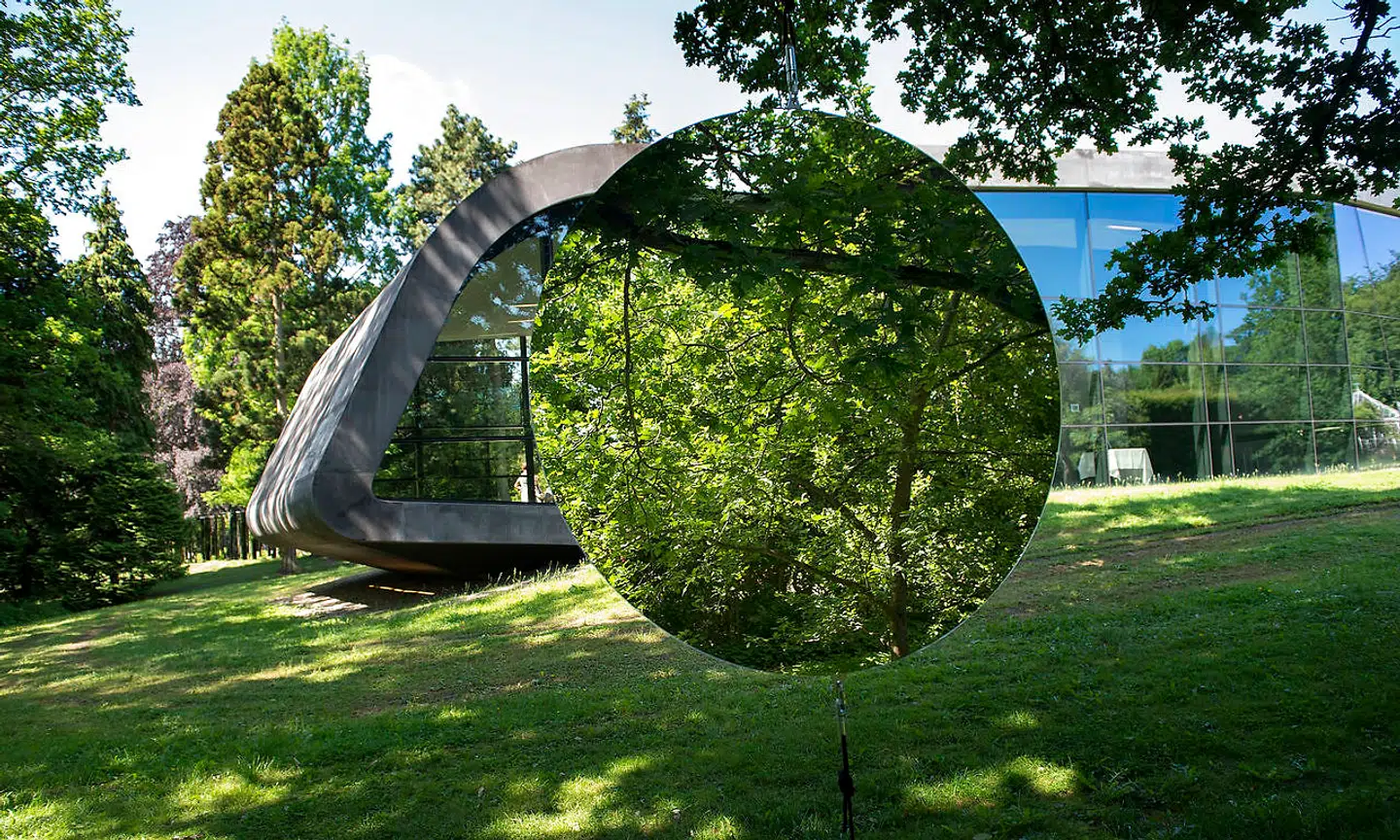 Ordrupgaard bringer kunsten ud under åben himmel. Her er Kunstparken i sommerklæder.