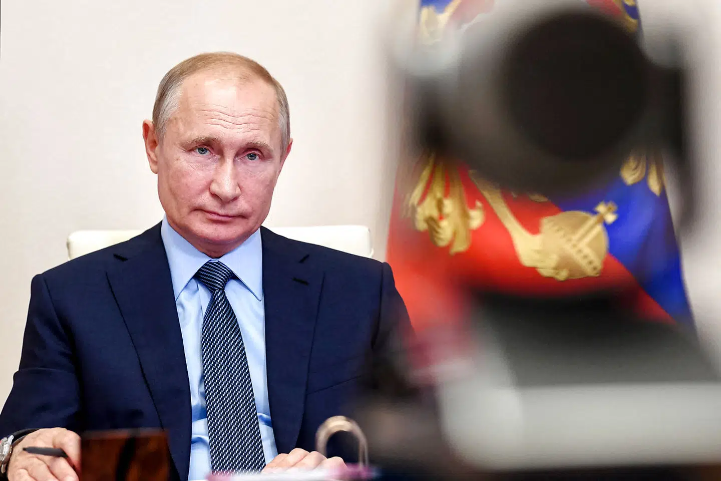 »Rusland har desværre krammet på en stribe EU-lande, og derfor kan vi nu blot stiltiende se på, mens Putin tramper rundt på menneskerettighederne uden så meget som et forsøg på at skjule det for omverdenen,« skriver Morten Helveg Petersen.