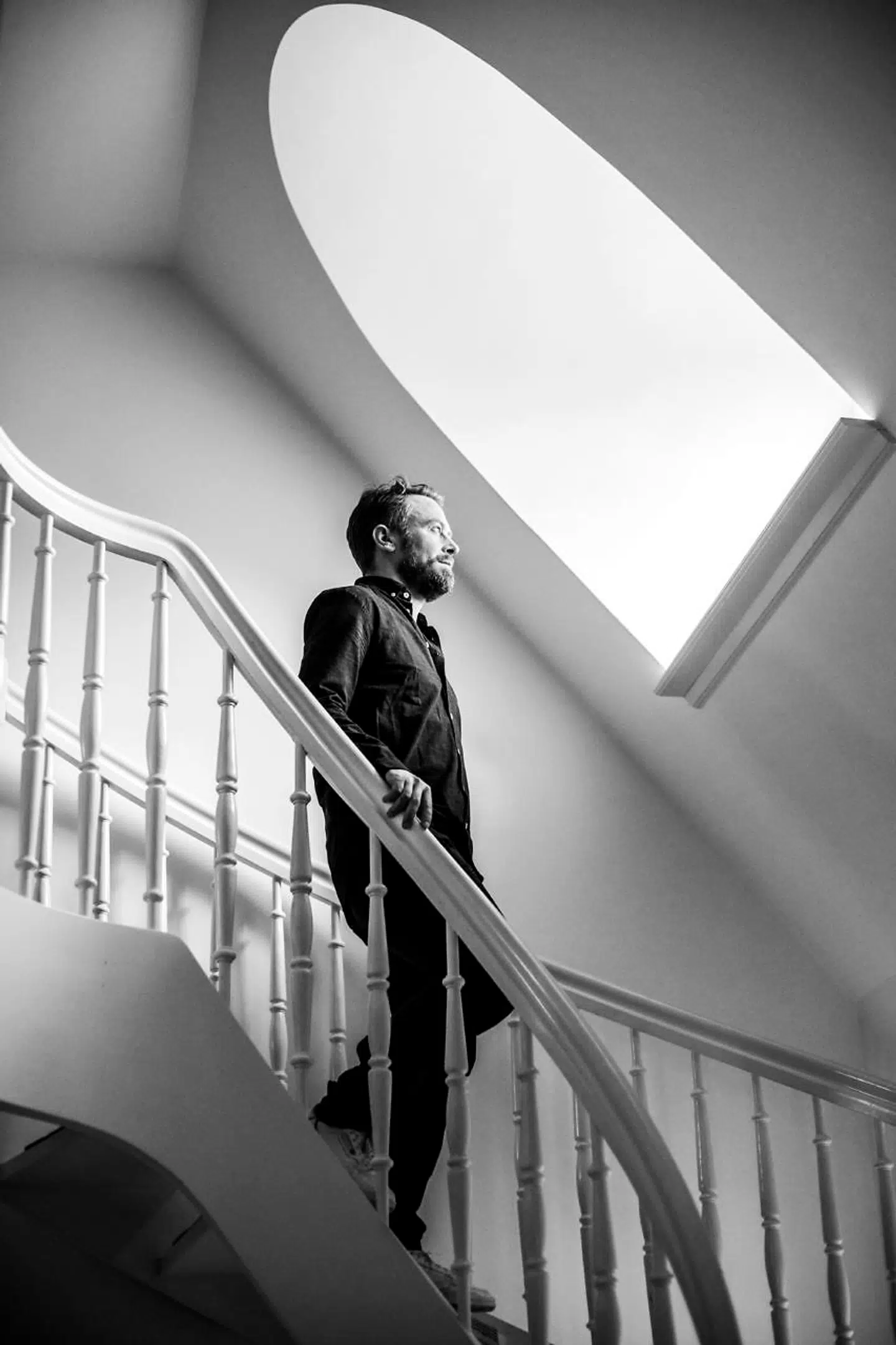 »Hvis den åndssvage, gammeldags kamp mellem kønnene skal fortsætte, så har kvinder mere at vinde end blot ligestilling,« mener Daniel Dencik.