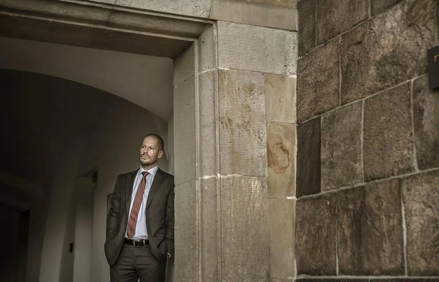 Inger Støjberg har med advokat og menneskeretsekspert Jonas Christoffersen som en af sine forsvarere i rigsretssagen gjort et scoop, vurderer Berlingskes politiske kommentator, Thomas Larsen.