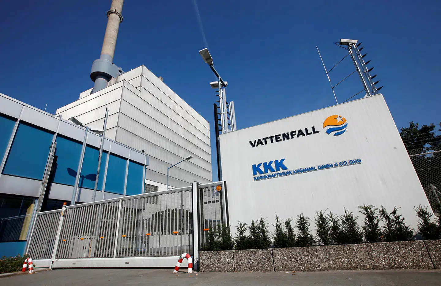 »Kärnfulls kundetilgang er langt over forventning – og man ved, at man har fat i noget rigtigt, når magtfulde spillere bliver bange og går til angreb. Så I er tilgivet for at kalde os »crazy« – det er en forventelig reaktion,« skriver Theis Palm. På billedet ses et Vattenfall-atomkraftværk ved Geesthacht, Tyskland.