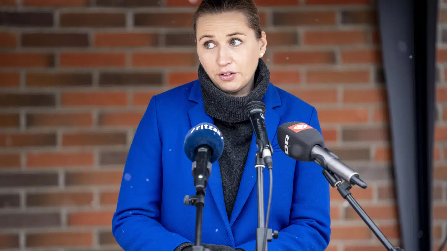 Befolkningens støtte til statsminister Mette Frederiksens coronapolitik er faldende. (Arkivfoto: Mads Claus Rasmussen/Ritzau Scanpix)