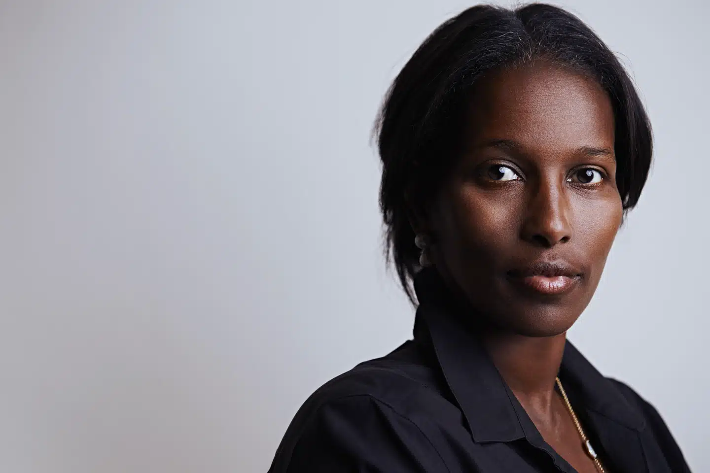 »Europæerne har først svigtet indvandrerkvinderne, og nu svigter de kvinder helt generelt,« siger den somaliskfødte forfatter Ayaan Hirsi Ali, der er aktuel på dansk med bogen »Frit bytte«.