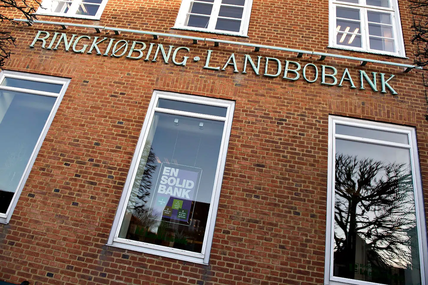 2020 har været et rigtig godt år for Ringkjøbing Landbobank. Efter dialog med Finanstilsynet har banken dog måtte skære ned på udbyttet til aktionærerne.