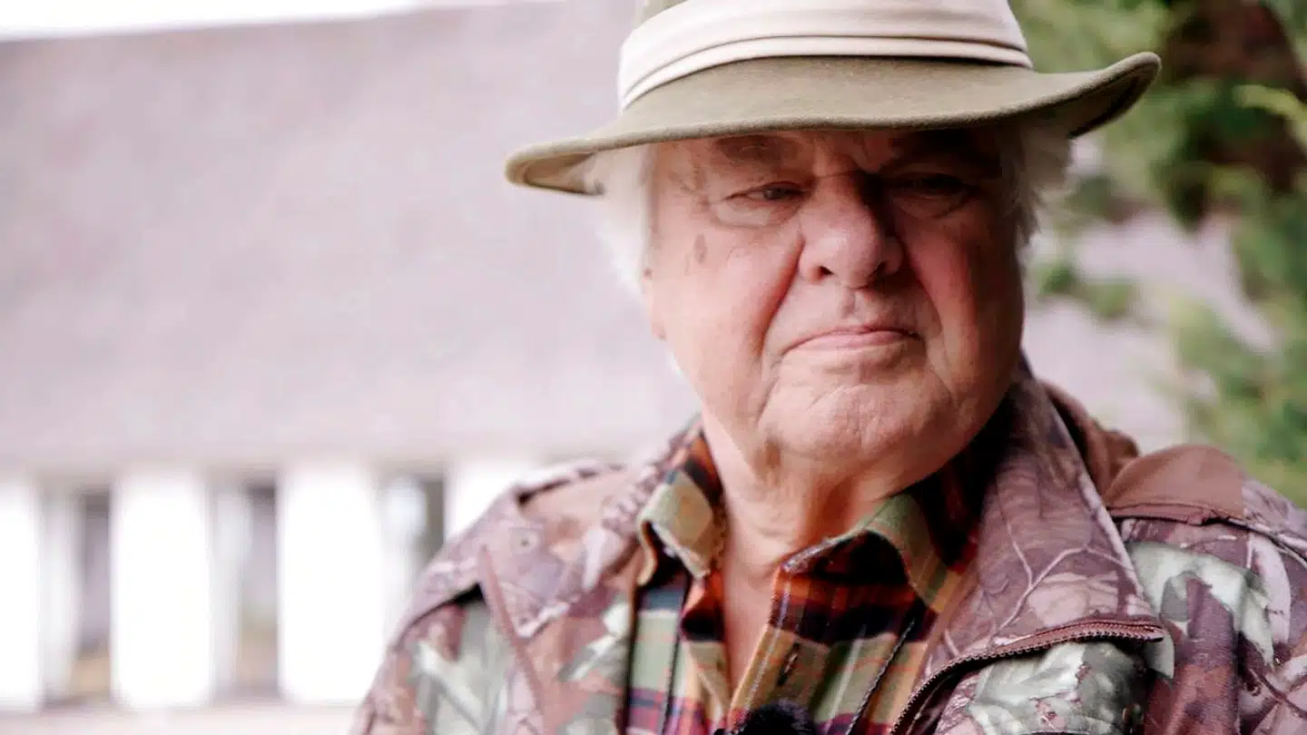 »Danmark er et socialt land. Der er du kun lige, hvis du ikke har noget. Hvis du er noget og kan gøre noget, så bliver du aldrig lige. Så vil du altid enten været hævet eller synke ned i forholdet til andre folk,« siger Christian Kjær, der fremstår som en ensom og forladt Joakim von And i DRs nye dokumentar