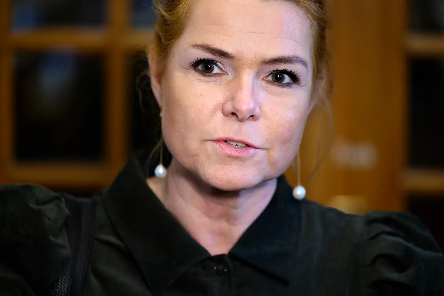 Inger Støjberg (V) taler med pressen efter Folketinget har drøftet rigsretstiltale mod hende i Folketingssalen på Christiansborg 28. januar.
