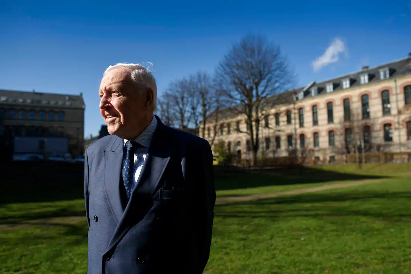 Niels Christoffer Thygesen er professor emeritus i økonomi, og han regnes af sine kolleger som den internationalt set mest indflydelsesrige danske økonom nogensinde. Han fremhæver, at EU-landene ikke bare kan regne med, at de kan stifte gæld i den tro, at den uhyre lave rente fortsætter.