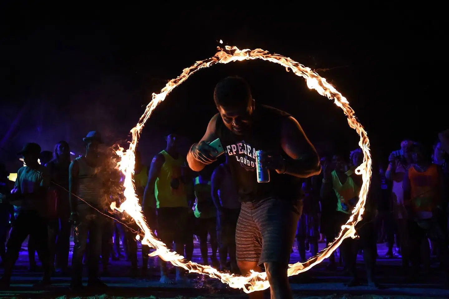 Dette billede fra Koh Phangan er fra før coronakrisen og viser dermed ikke de illegale festdeltagere.