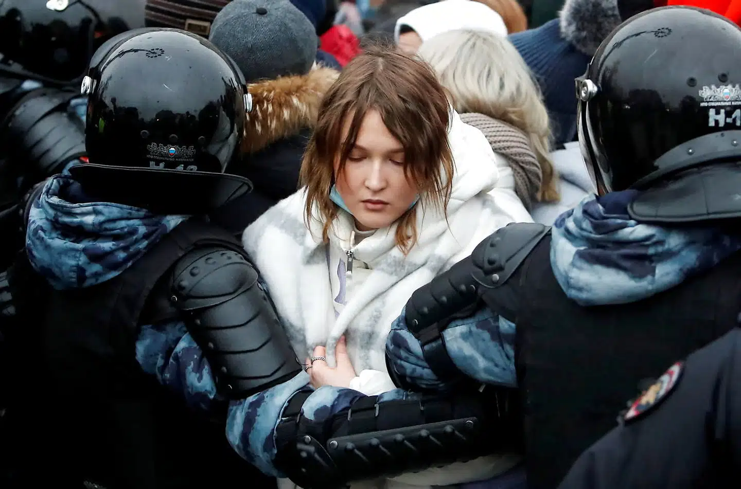 100.000 gik lørdag på gaden over hele Rusland til støtte for oppositionslederen Aleksej Navalnyj. Flere end 3.500 mennesker blev anholdt. Søndag er der indkaldt til nye protester.