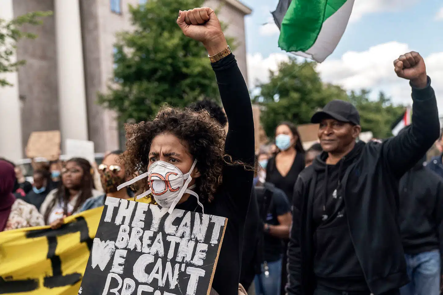 »Nu er jeg helt med på, at Black Lives Matter nok vil betakke sig at blive slået i hartkorn med Dansk Folkepartis fødsel, og at mange i de respektive grupper i det hele taget vil finde sammenligningen ubekvem. Men det bærer såmænd sin egen pointe,« skriver Andreas Gylling Æbelø.
