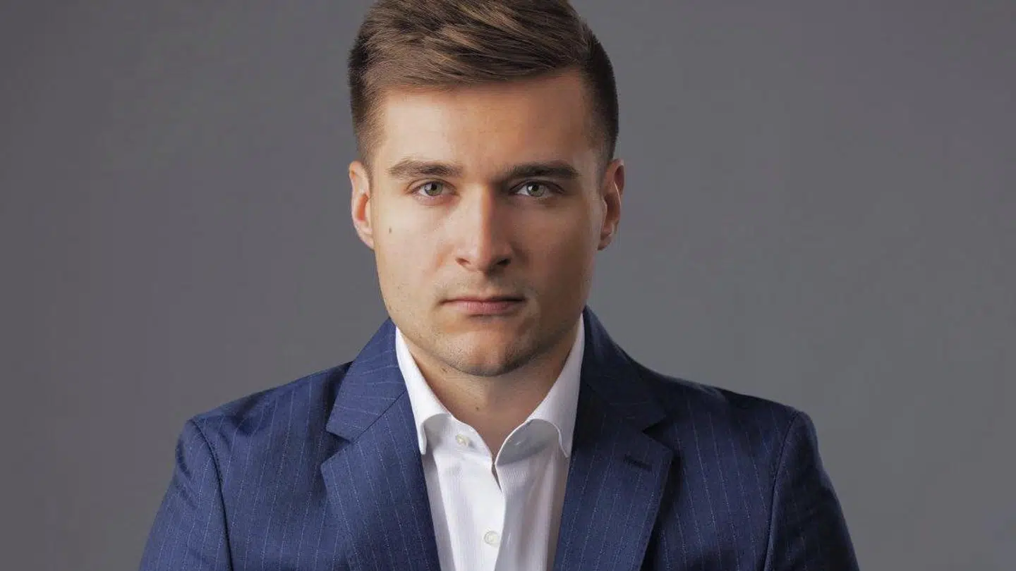 Donald Trump-tilhængeren Alex Bruesewitz har organiseret såkaldte Stop the Steal-demonstrationer rundt om i USA og kæmper fortsat for den fratrådte præsident.