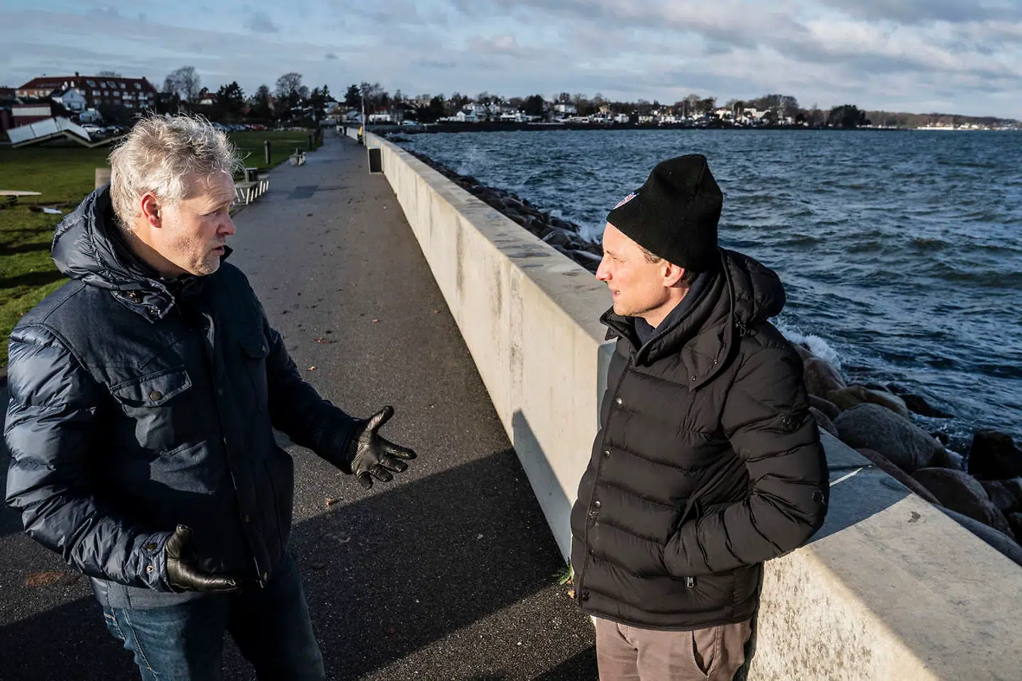 »Vi begynder at miste drenge til druk og damer. Vi har eksempler på det helt ned til 13 års-alderen.« Træner Rasmus Vaupel (th.) og forretningsfører Lars Weis fra Skovshoved Idrætsforening er bekymrede over, hvor mange af Gentoftes unge der stifter bekendtskab med stoffer.