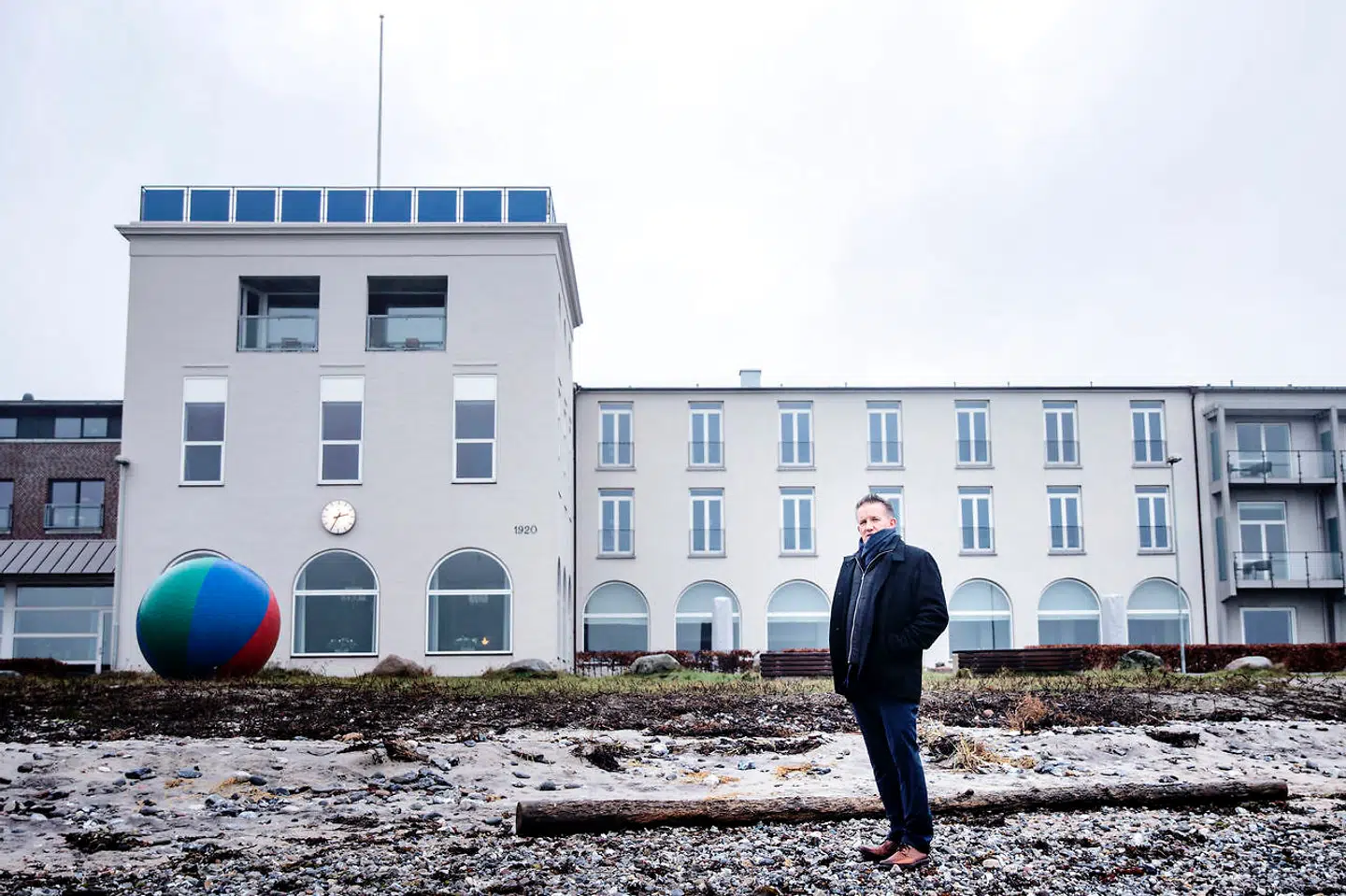 »Put your money where your mouth is,« lyder budskabet fra Jan Larsen, der mener, at regeringen bør blive bedre til at følge op på, at hjælpen rent faktisk bliver udbetalt til virksomhederne.
